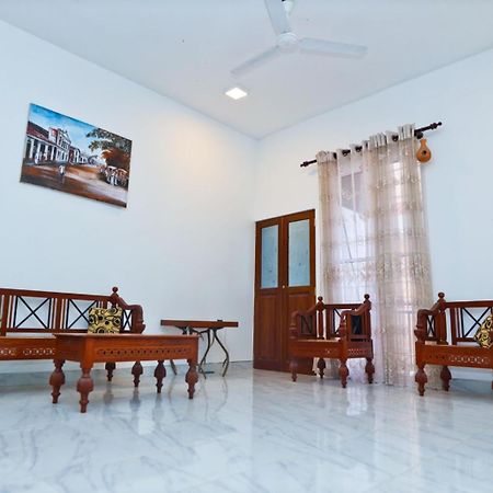 Thinaya Lake Resort Anuradhapura Zewnętrze zdjęcie