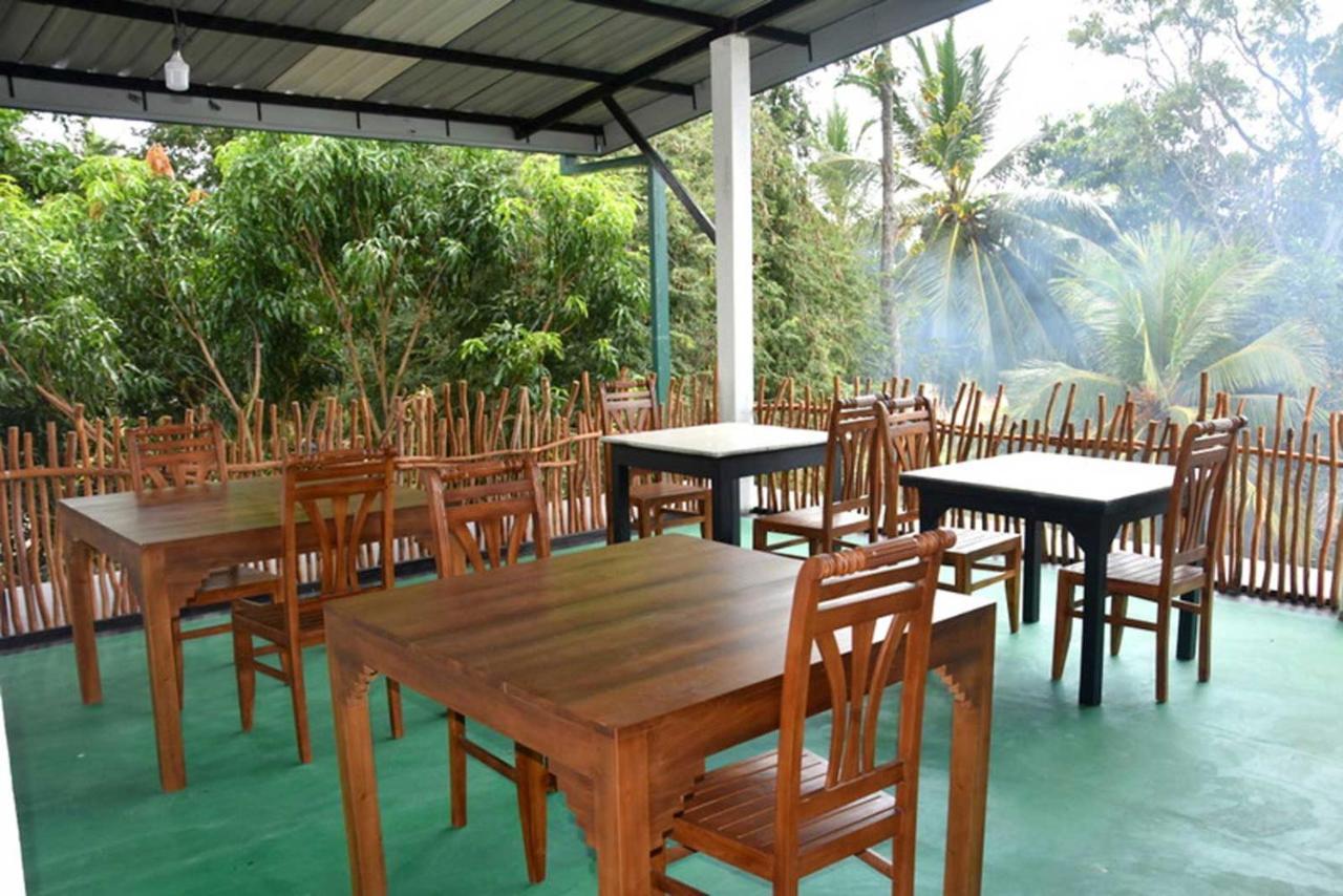 Thinaya Lake Resort Anuradhapura Zewnętrze zdjęcie
