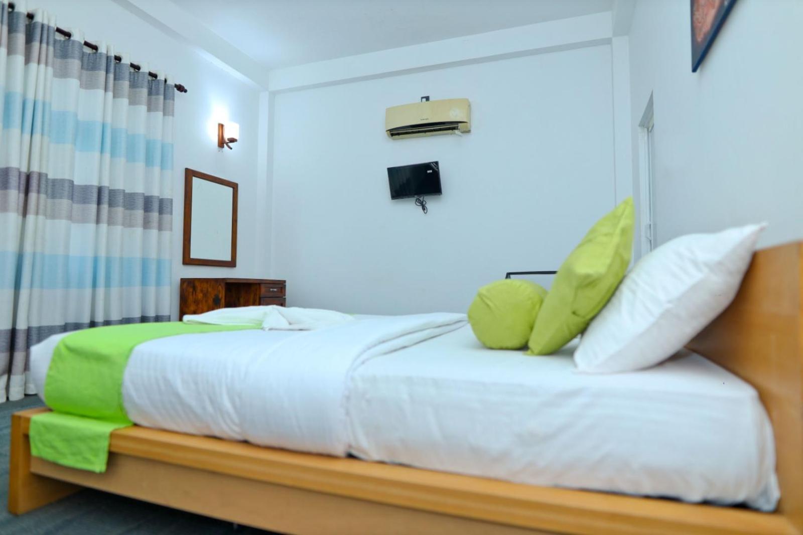 Thinaya Lake Resort Anuradhapura Zewnętrze zdjęcie