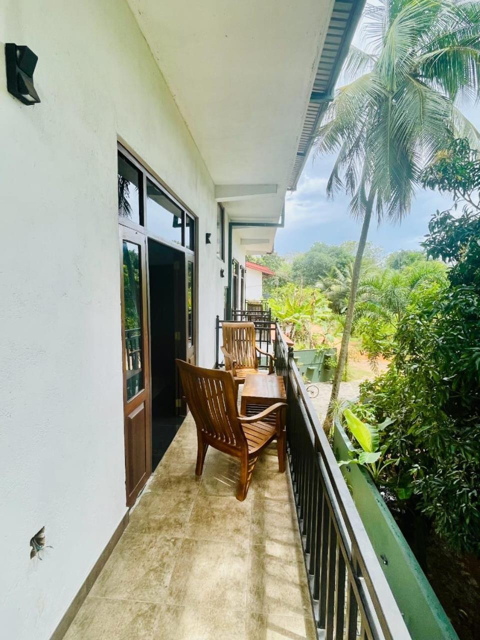 Thinaya Lake Resort Anuradhapura Zewnętrze zdjęcie