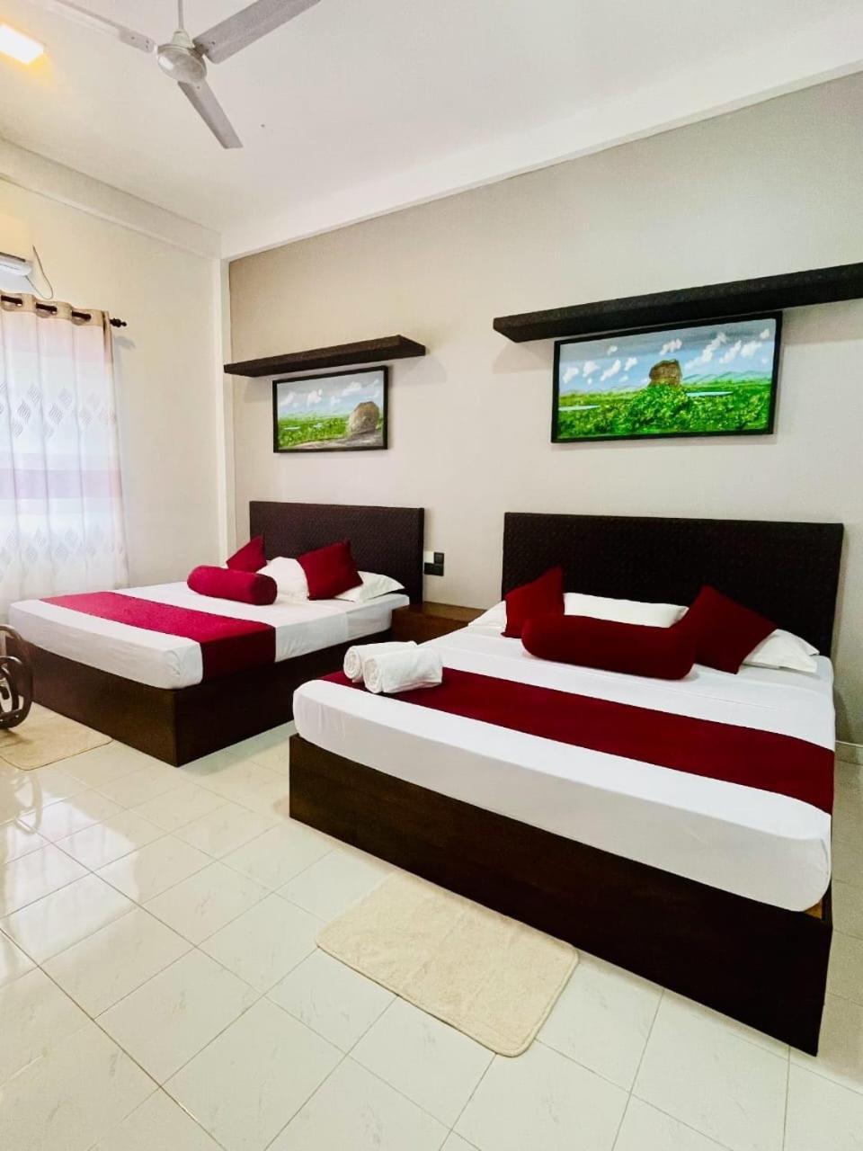 Thinaya Lake Resort Anuradhapura Zewnętrze zdjęcie